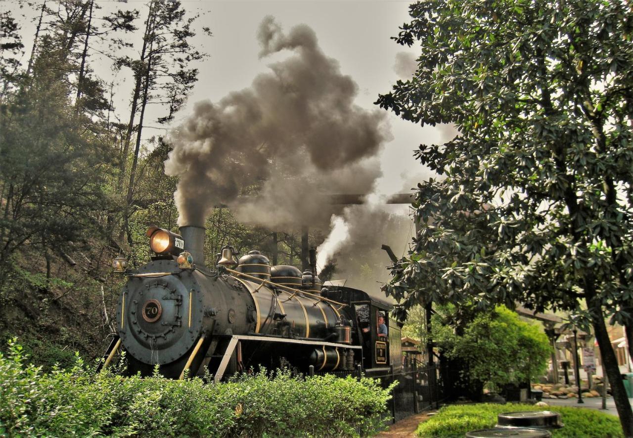 Chasing Fireflies Treehouse, 1089 Of Free Attraction Tickets For Each Paid Day, Dollywood And More! Sevierville Exterior foto